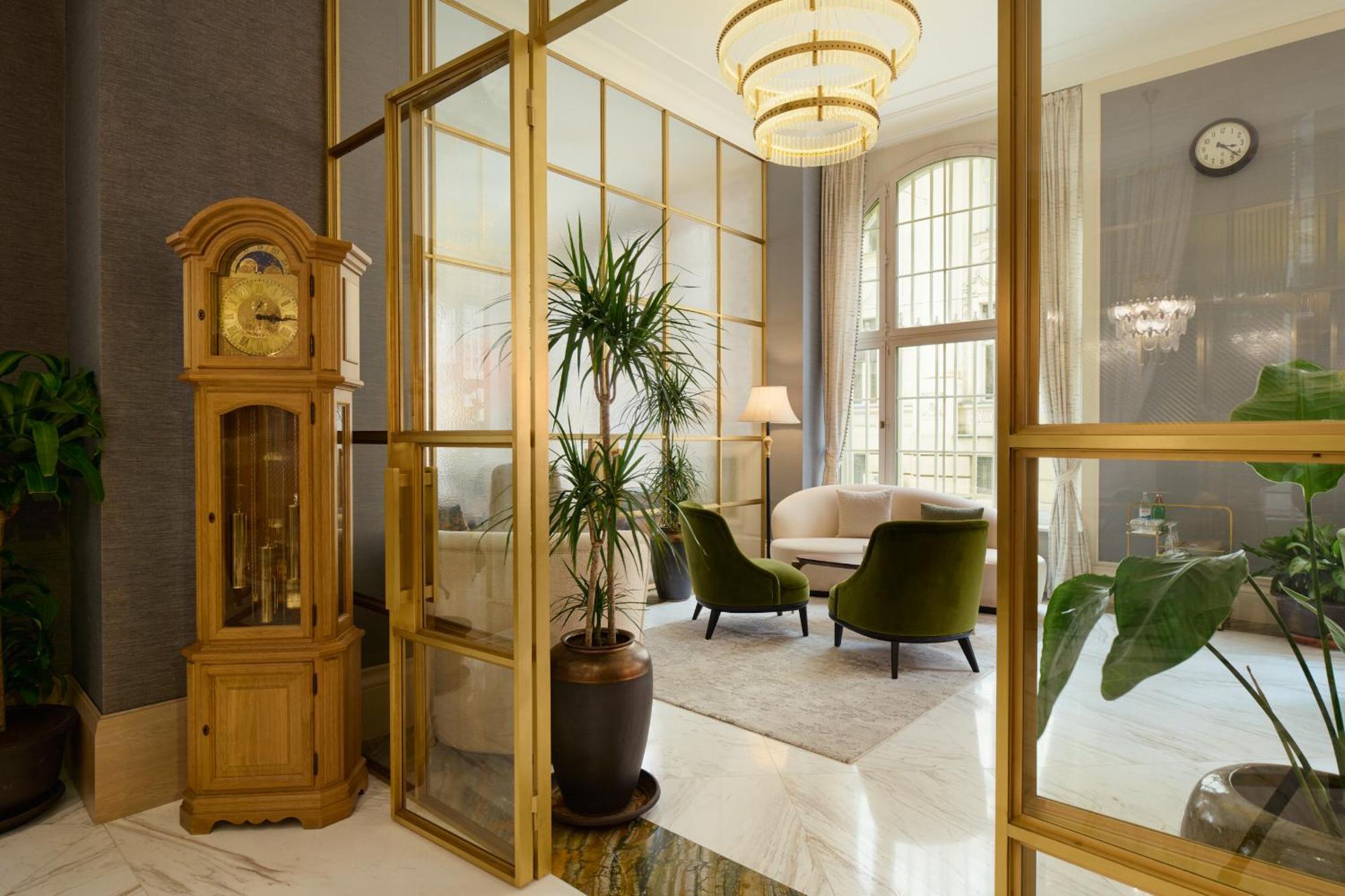 Hotel Capital Zagreb Bagian luar foto