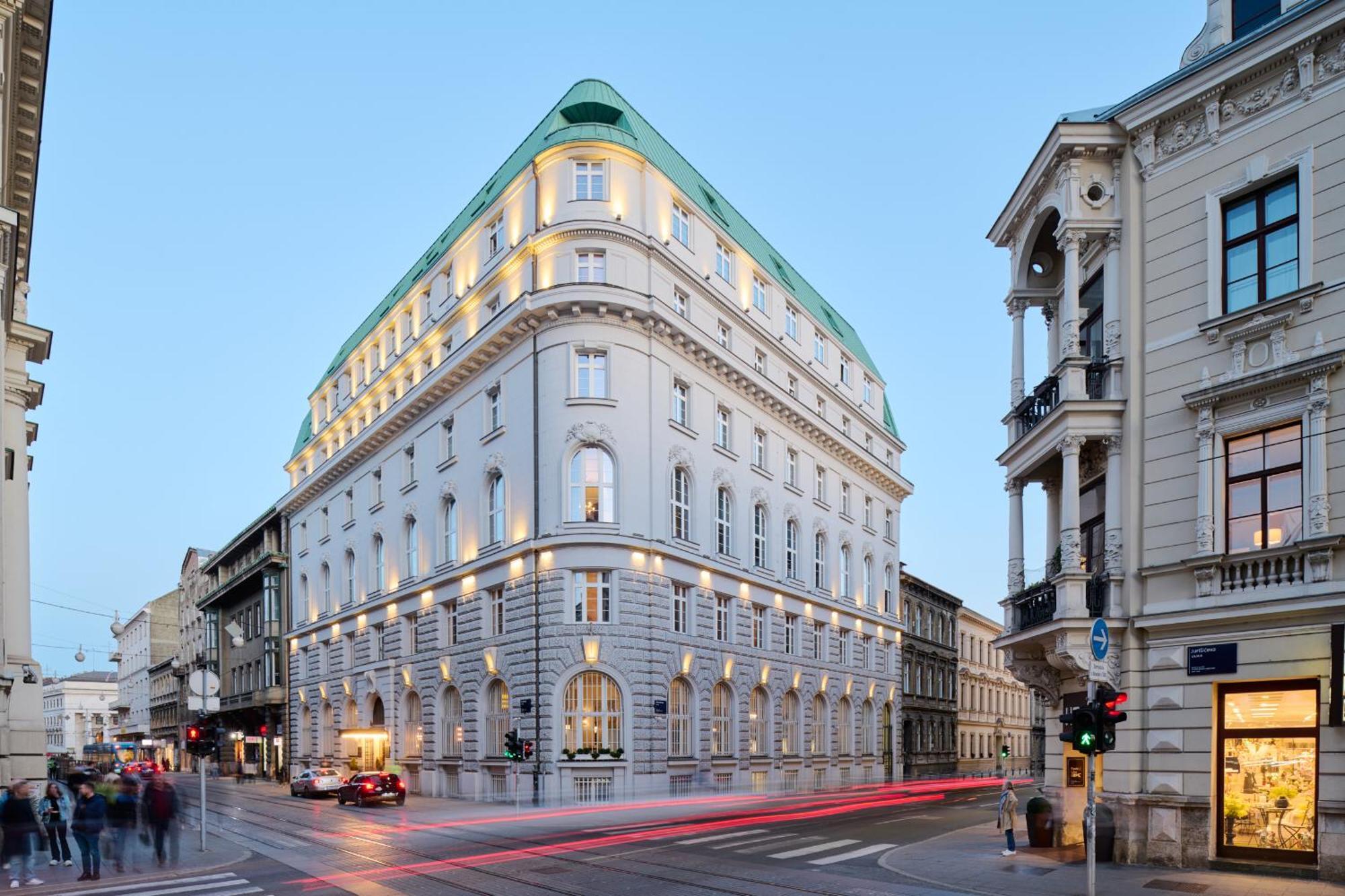 Hotel Capital Zagreb Bagian luar foto
